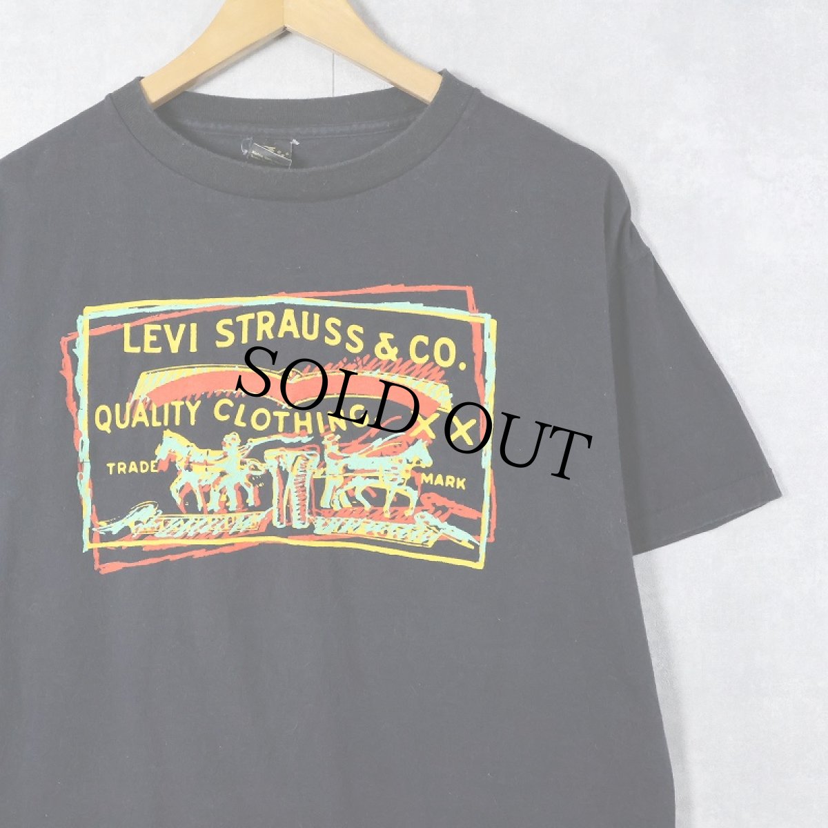 画像1: 80's LEVI STRAUSS＆CO. USA製 ロゴプリントTシャツ BLACK XL (1)