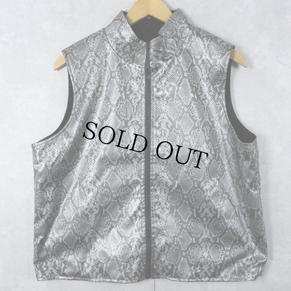 画像1: パイソン柄 フェイクレザー×フリース リバーシブルベスト L (1)