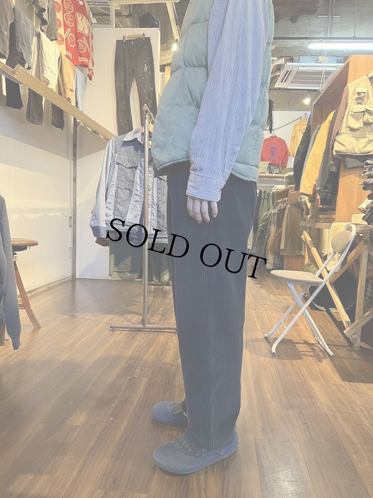 画像3: BURBERRY SPAIN製 1タック コーデュロイパンツ NAVY W36 (3)