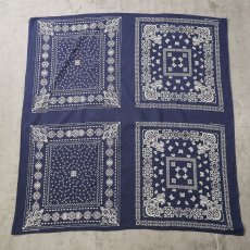 画像2: 50〜60's FAST COLOR 総柄 4パネル 未裁断バンダナ (2)