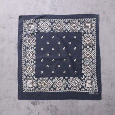 画像2: 60's FAST COLOR ライトニング柄 バンダナ BLACK (2)