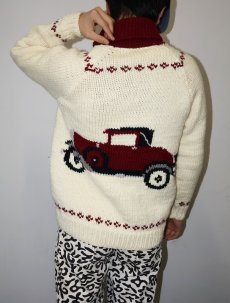画像2: 70's〜 AN ORIGINAL BY DOROTHY WRIGHT 自動車柄 カウチンニットセーター (2)