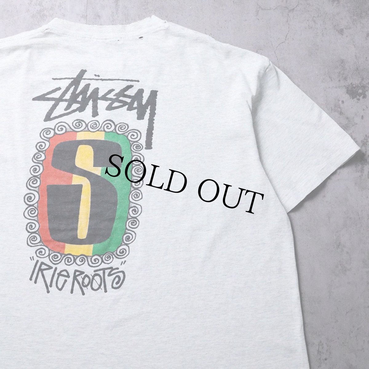 画像1: 80's STUSSY 黒タグ USA製 "IRIE ROOTS" プリントTシャツ L (1)
