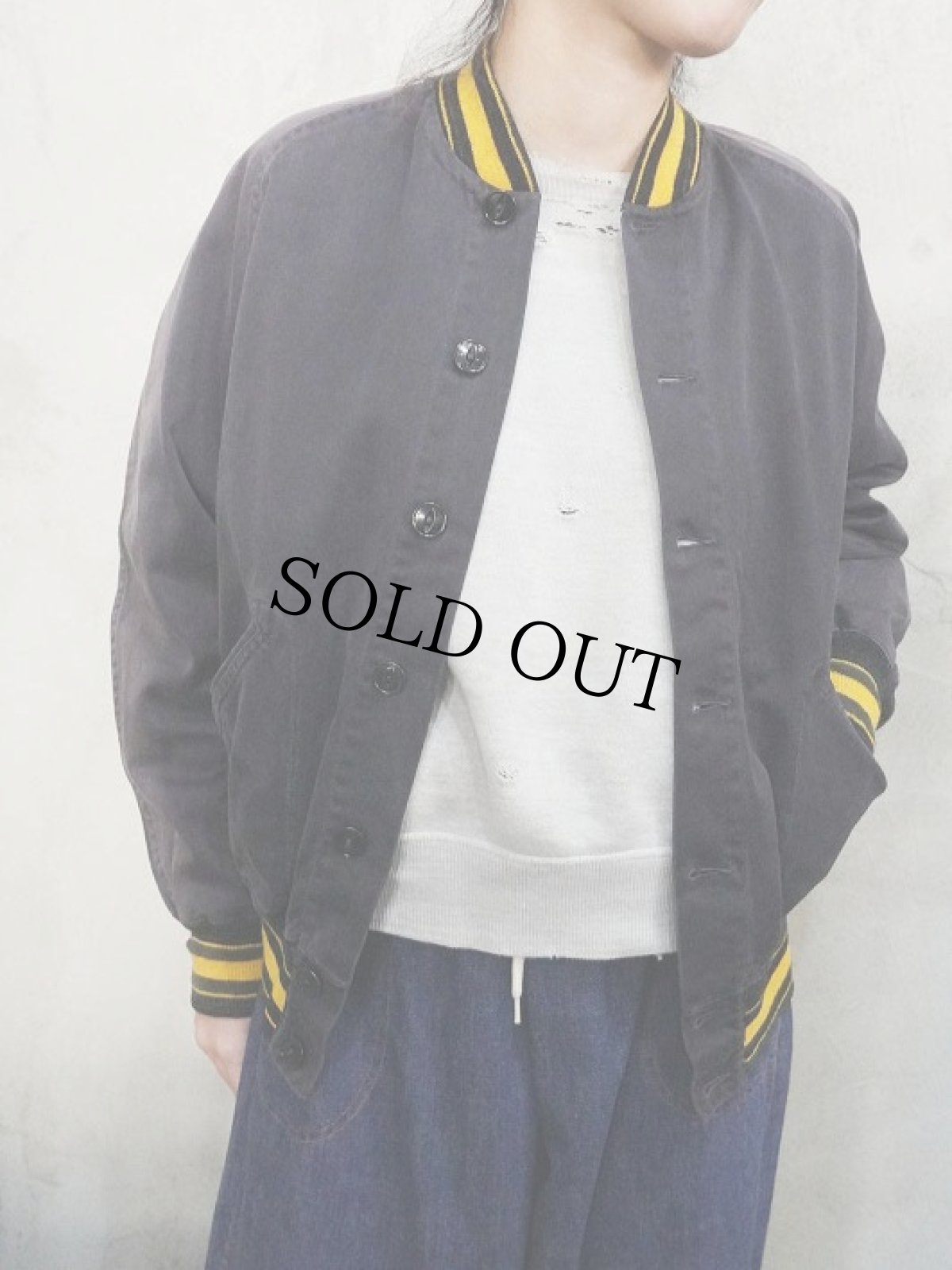 画像1: 50's GENERAL ATHLETICS PRODUCTS 猫目ボタン コットン ボタンスタジャン NAVY  (1)