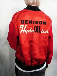 画像3: 40〜50's GENERAL ATHLETIC PRODUCTS CO. "DENISON Hydn oil inc" チェーン刺繍 コットン×サテン ボタンスタジャン SIZE40 (3)