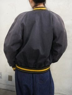 画像2: 50's GENERAL ATHLETICS PRODUCTS 猫目ボタン コットン ボタンスタジャン NAVY  (2)