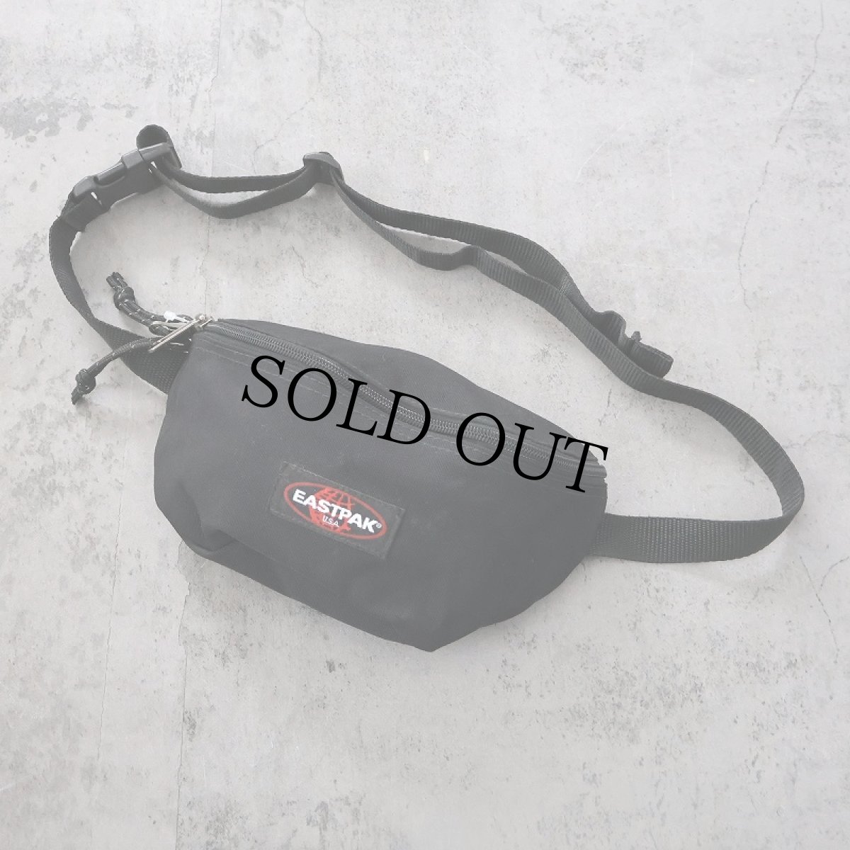 画像1: EASTPAK ウエストバック BLACK (1)