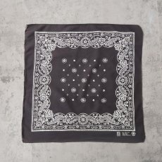 画像2: 80's PARIS ACCESSORIES,INC. USA製 花柄 バンダナ BLACK (2)