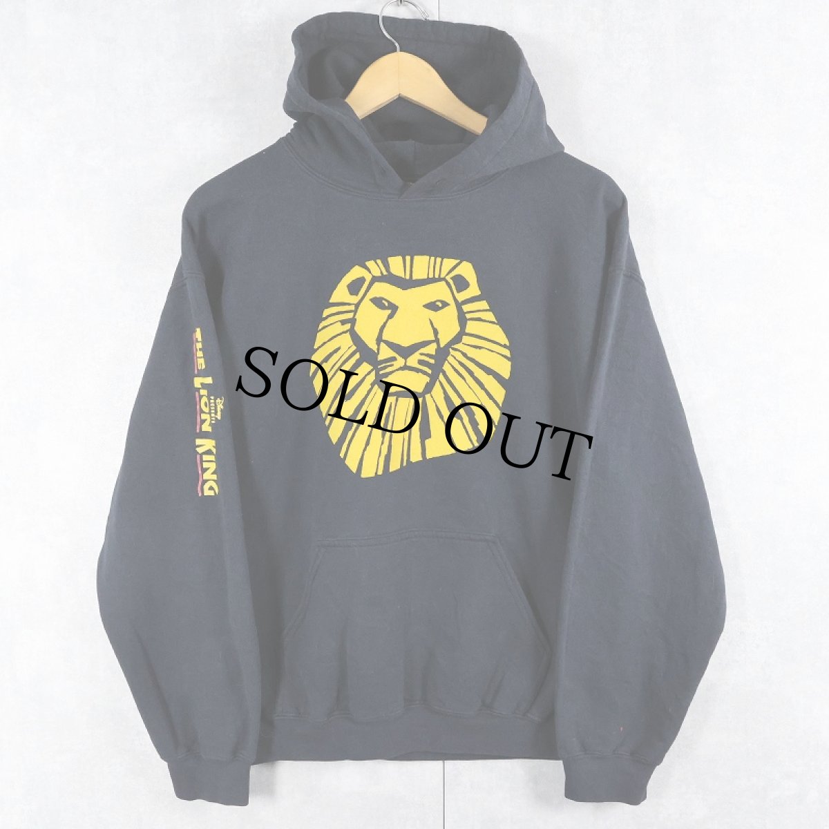 画像1: Disney THE LION KING ミュージカル プリントスウェットフーディー BLACK M (1)