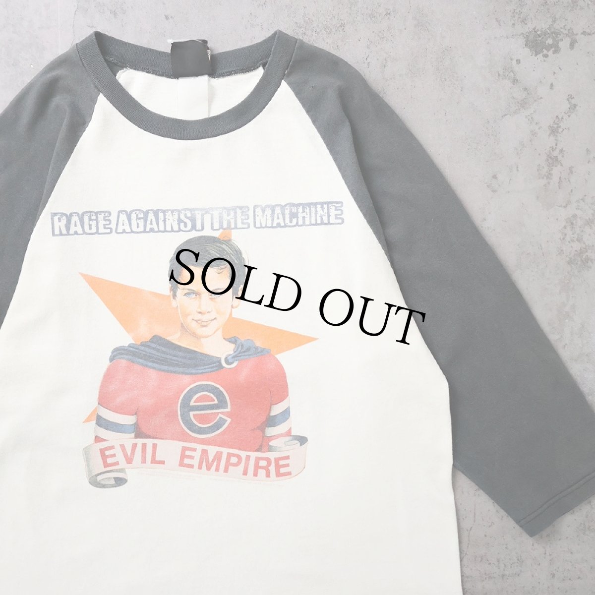 画像1: 90's RAGE AGAINST THE MACHINE "EVIL EMPIRE" ロックバンド ラグランTシャツ (1)