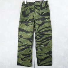 画像1: タイガーストライプカモ柄 ユーティリティパンツ W29 (1)