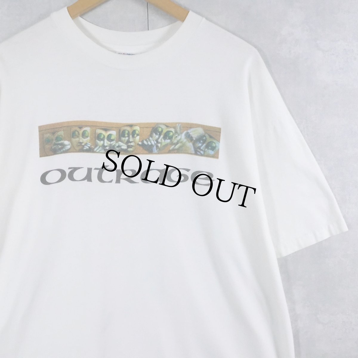 画像1: 90's USA製 "OUTRAGE" プリントTシャツ XL (1)