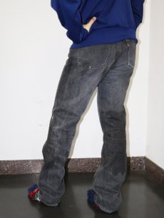 画像2: 80〜90's Levi's 501 USA製 先染め ペンキペイント ブラックデニムパンツ W31 (2)