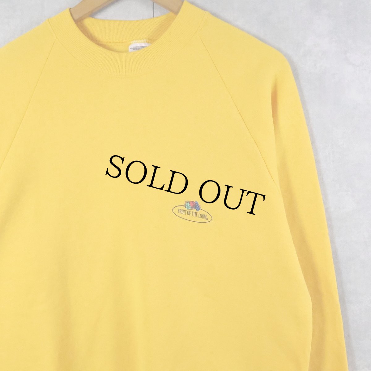 画像1: 90's FRUIT OF THE LOOM IRELAND製 ロゴプリント ラグランスウェット M (1)