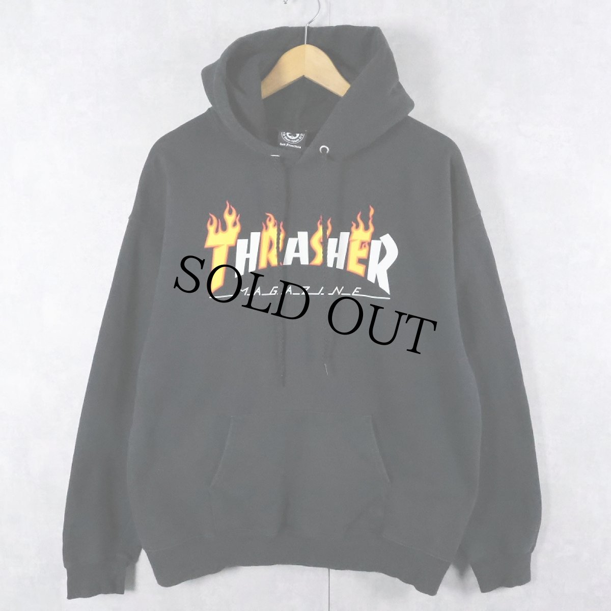 画像1: THRASHER ロゴプリント スウェットフーディー S BLACK  (1)