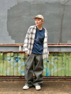 画像1: BEN DAVIS "THE GORILLA CUT" ゴリラカットデニムパンツ CHAR. DENIM フラッシャー付き未使用品 W30 L30 (1)