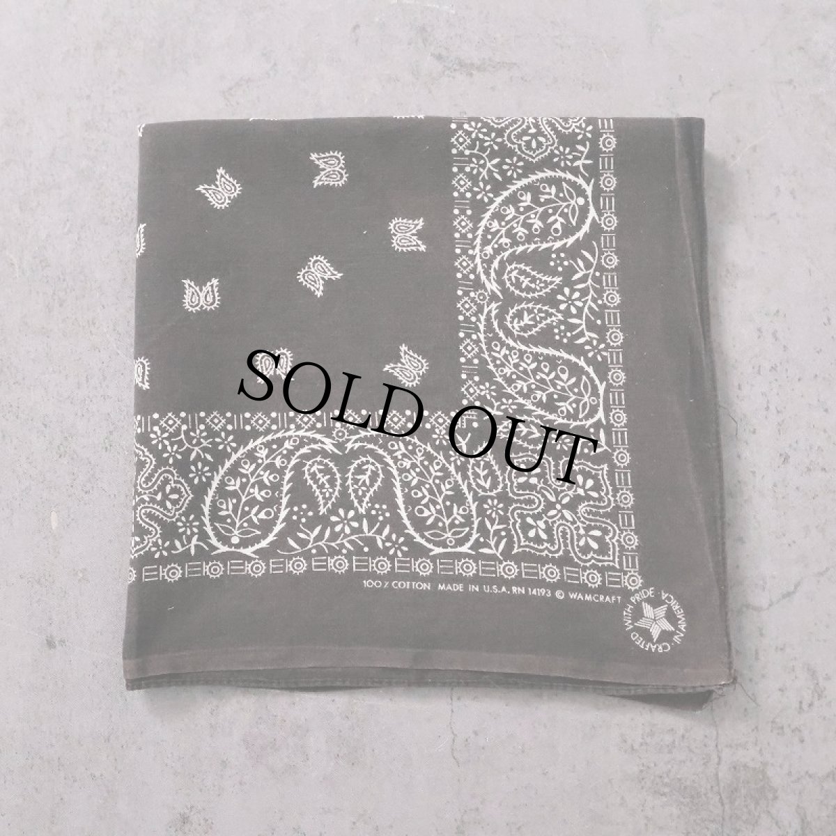 画像1: 80's WAMCRAFT USA製 ペイズリー柄 バンダナ BLACK (1)