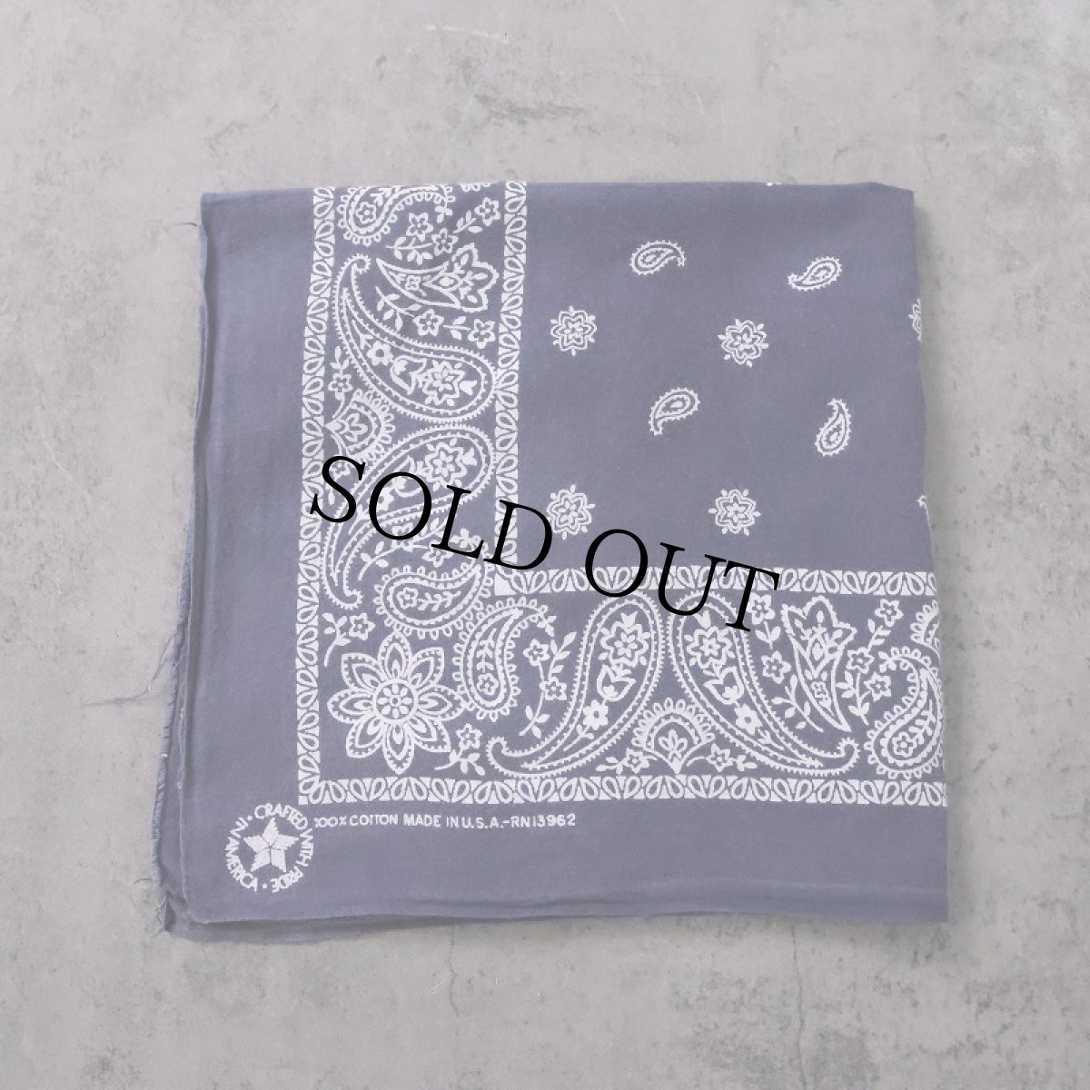 画像1: 80's USA製 ペイズリー柄 バンダナ (1)