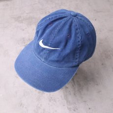 画像1: 90's NIKE TAIWAN製 ロゴ刺繡 コーデュロイキャップ  (1)