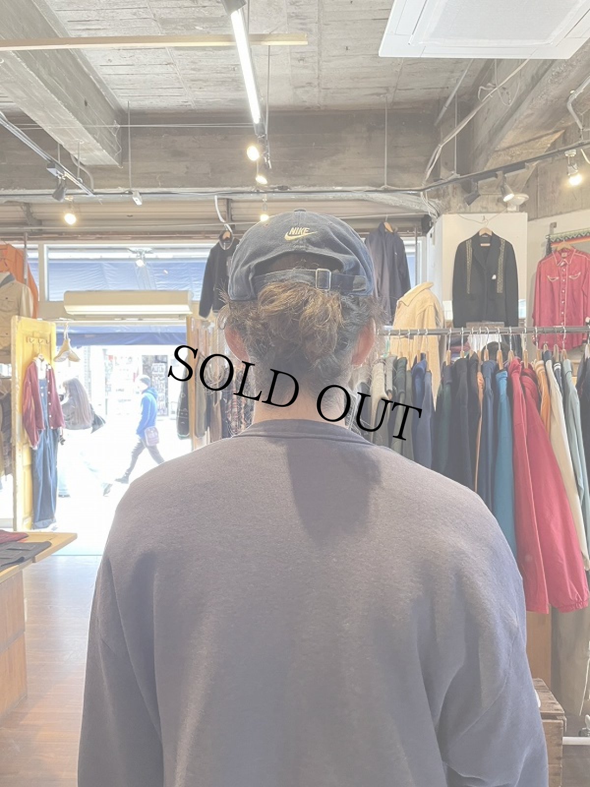 画像4: 90's NIKE TAIWAN製 ロゴ刺繡 コーデュロイキャップ  (4)