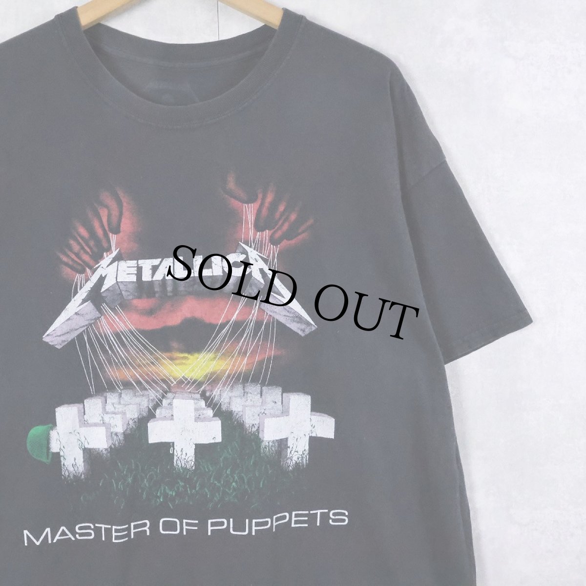 画像1: METALLICA "MASTER OF PUPPETS" ヘヴィメタルバンドTシャツ BLACK XL (1)