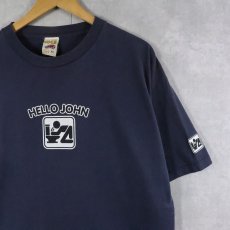 画像1: 90's TO THE EDGE "HELLO JOHN" ピクトグラム シュールイラストプリントTシャツ NAVY XL (1)