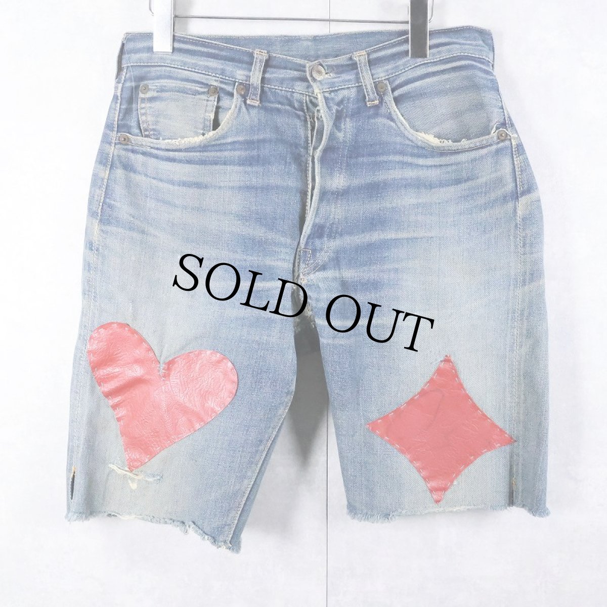 画像1: 50〜60's LEVI'S 501XX "ギャラ入り&オフセット" パッチ付き カットオフデニムショーツ W31 (1)