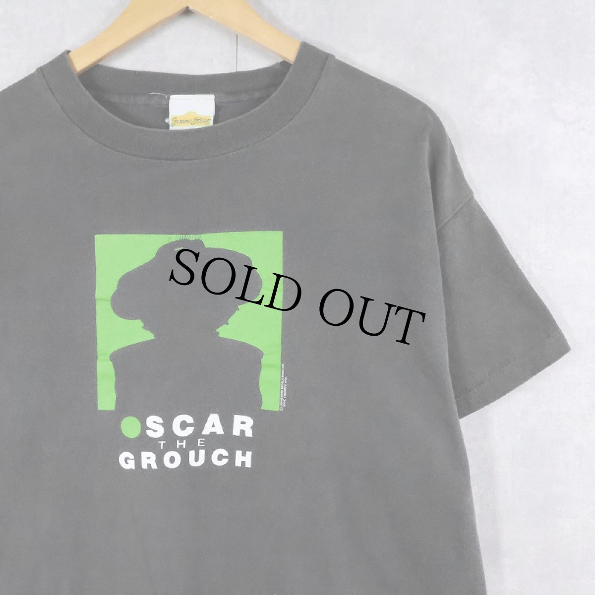 画像1: 90's SESAME STREET USA製 "OSCAR" キャラクタープリントTシャツ L (1)