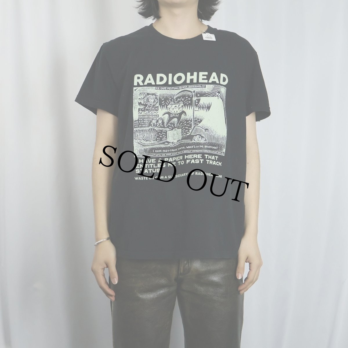 画像2: RADIOHEAD オルタナティブロックバンド プリントTシャツ BLACK (2)