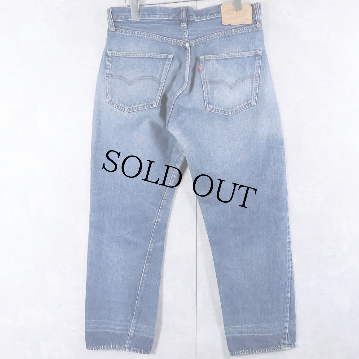 画像2: 60〜70's LEVI'S 501 BIGE デニムパンツ W32 (2)