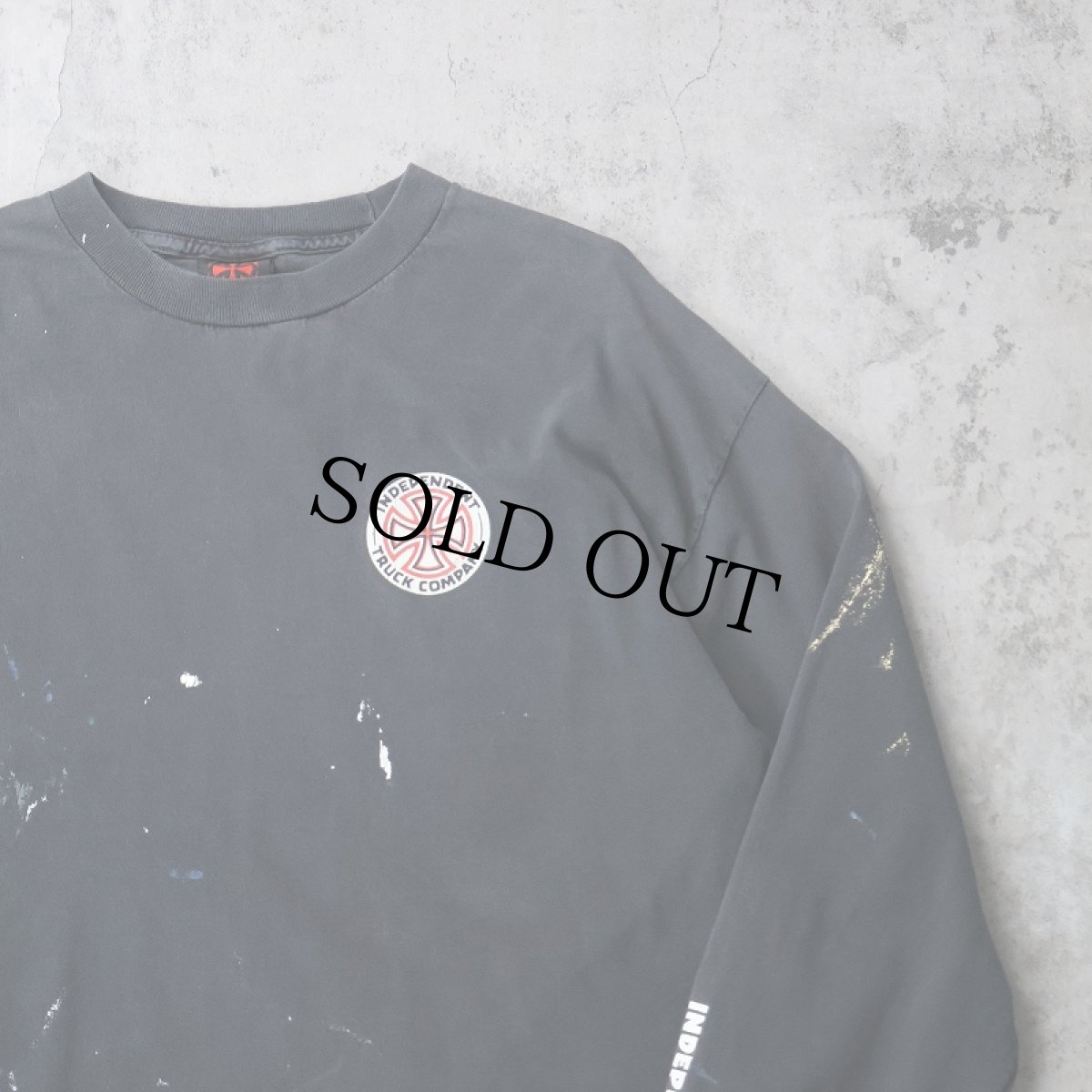 画像2: 2000's INDEPENDENT ペンキペイント ロゴプリントTシャツ BLACK XL (2)