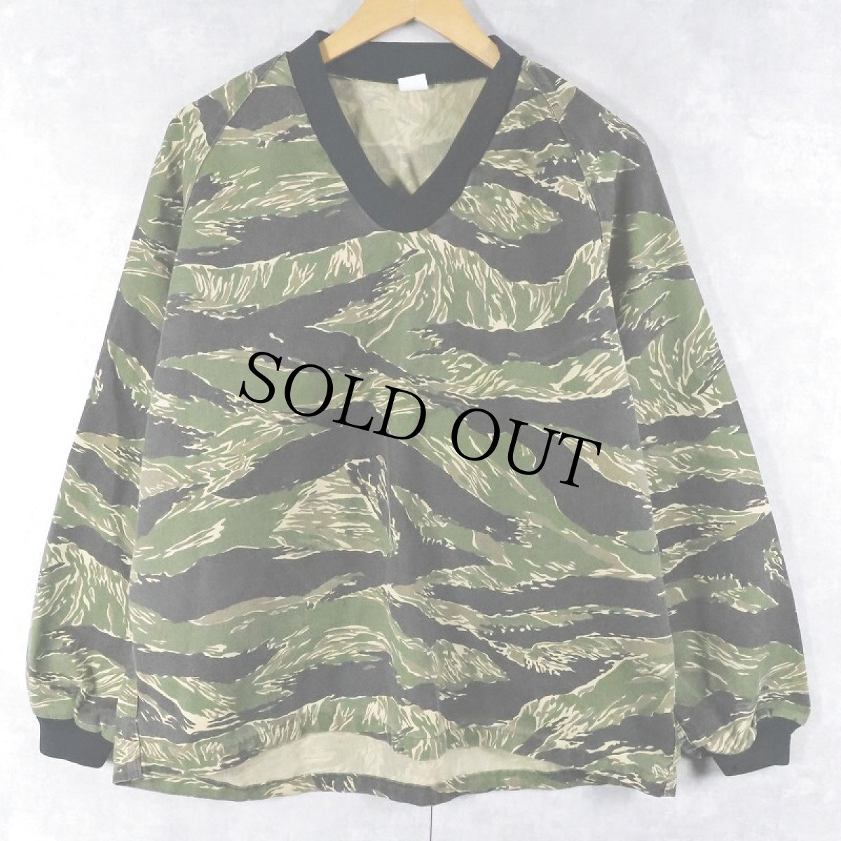 画像2: 70's〜 USA製 タイガーストライプカモ柄 プルオーバーカットソー / パンツ SETUP S (2)