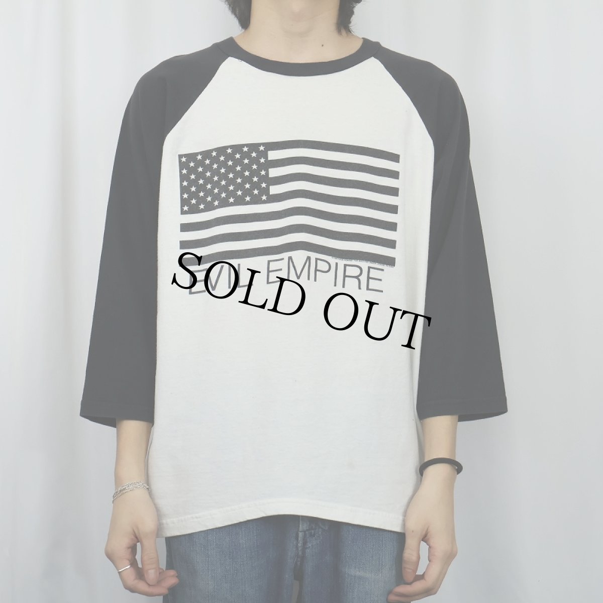 画像2: 90's RAGE AGAINST THE MACHINE "EVIL EMPIRE" ロックバンド ラグランTシャツ XL (2)