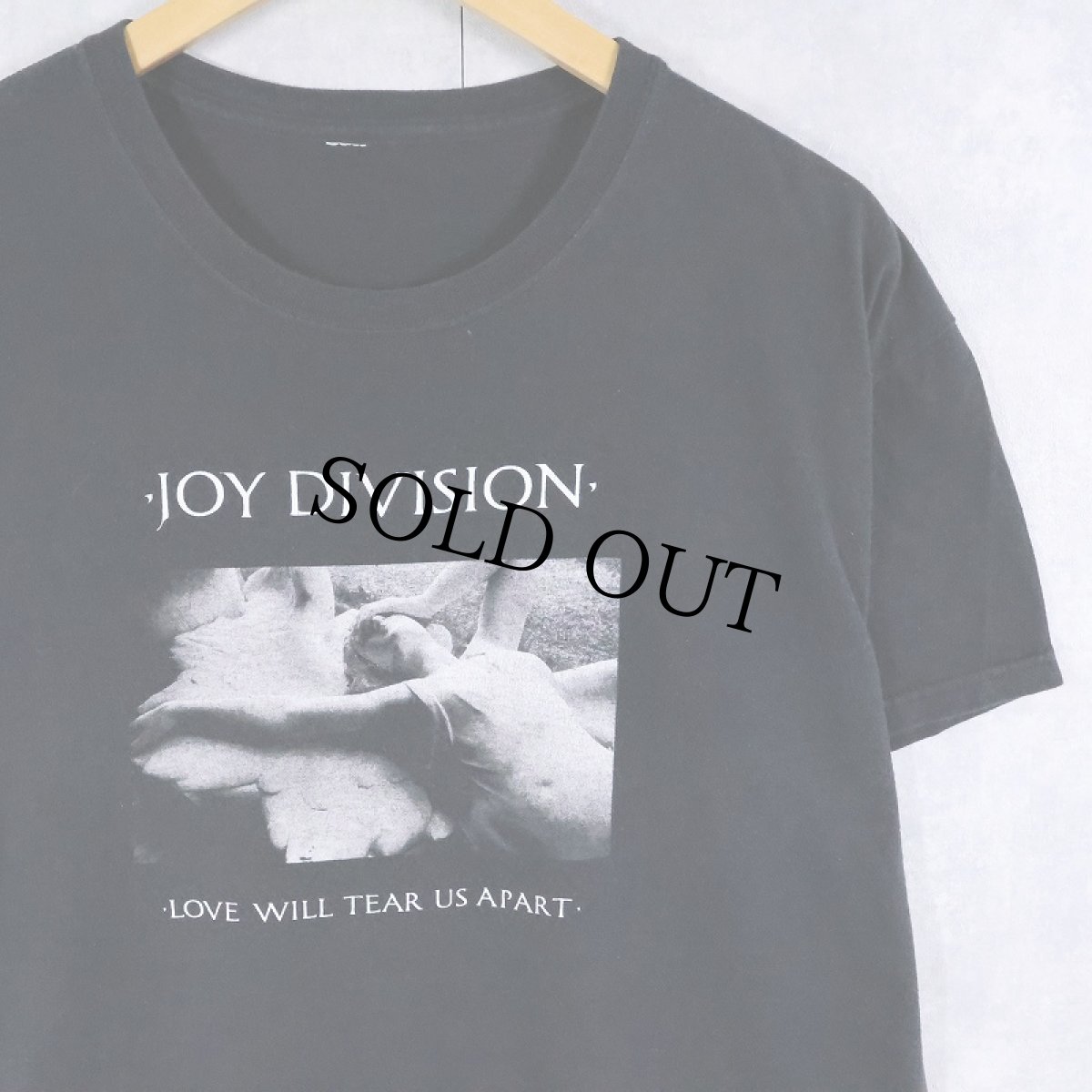 画像1: JOY DIVISION "LOVE WILL TEAR US APART" ロックバンド プリントTシャツ BLACK (1)