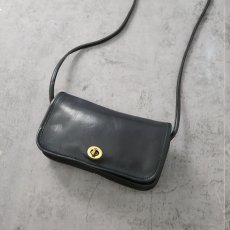 画像1: 80's COACH USA製 レザーショルダーバッグ BLACK (1)