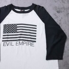 画像1: 90's RAGE AGAINST THE MACHINE "EVIL EMPIRE" ロックバンド ラグランTシャツ XL (1)
