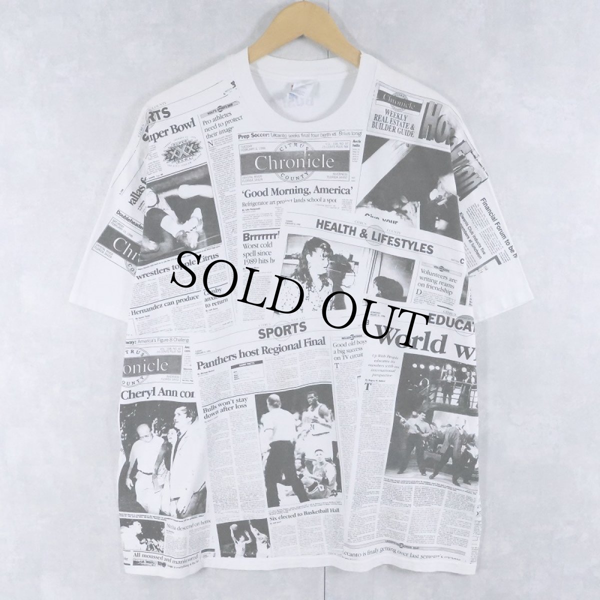 画像1: ニュースペーパー柄 大判プリントTシャツ XL (1)