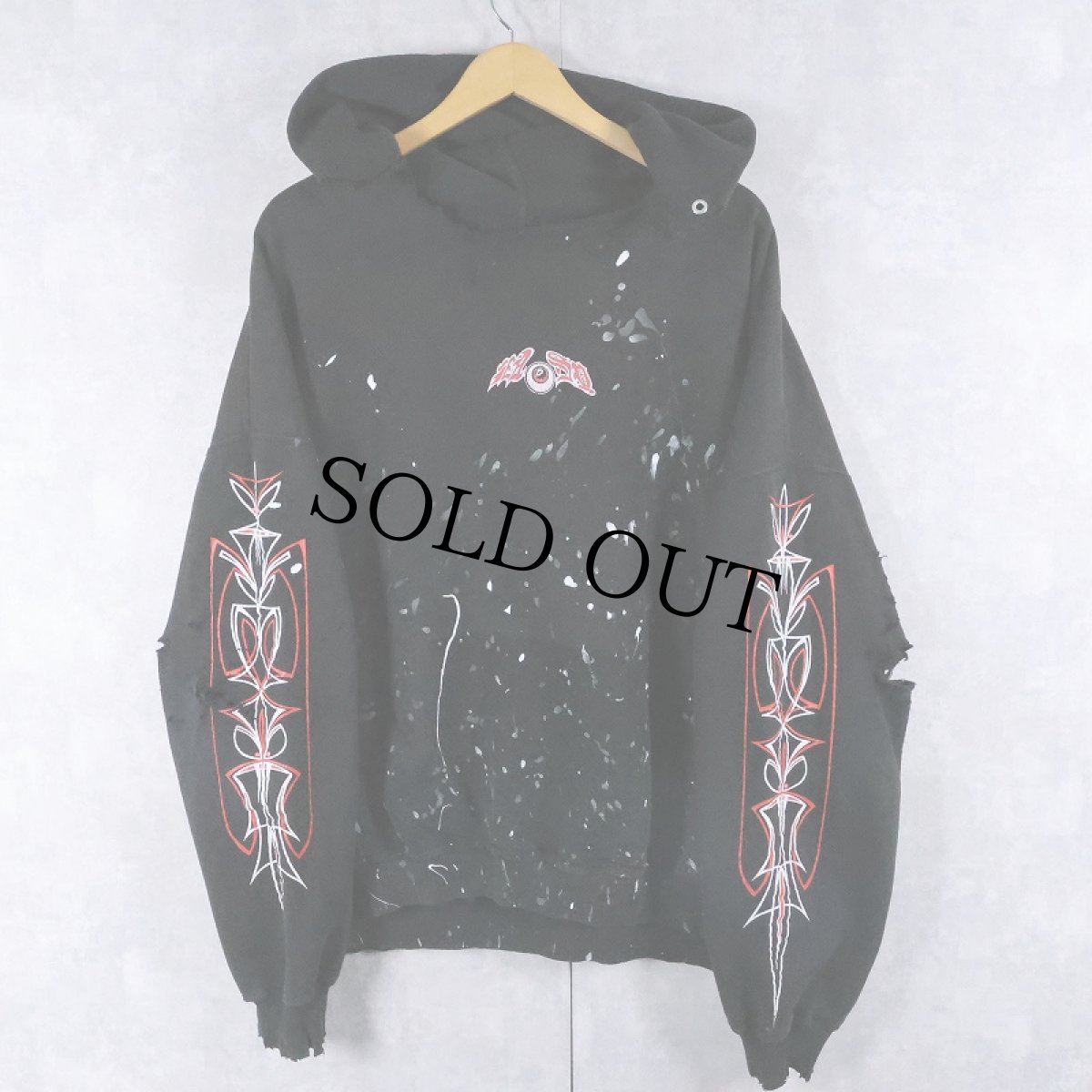 画像1: "CHOPPERS TATTOS" ペンキペイント スカルプリントスウェットフーディー BLACK (1)