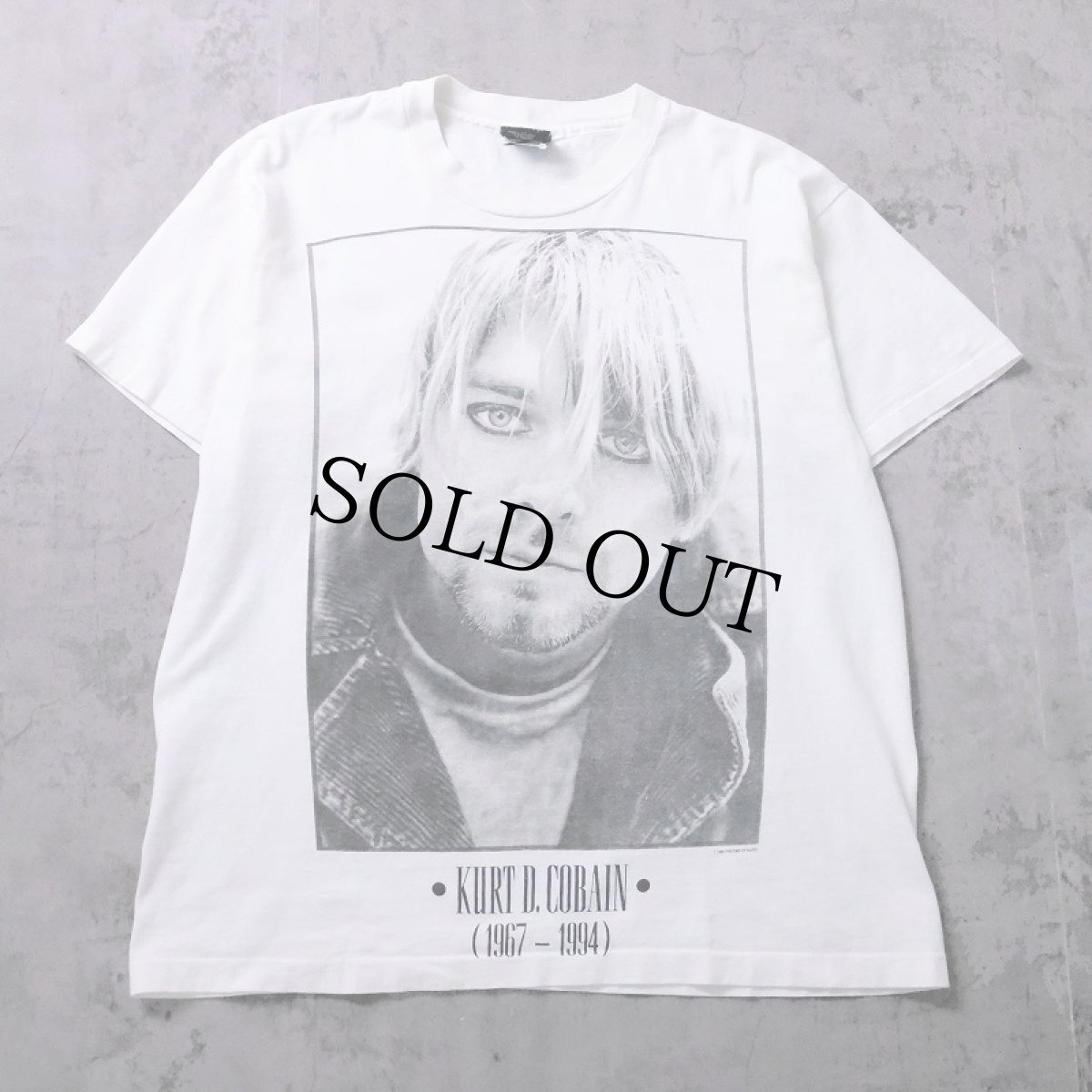 画像1: 90's NIRVANA Kurt Cobain USA製 "1967-1994" 追悼プリントTシャツ XL (1)