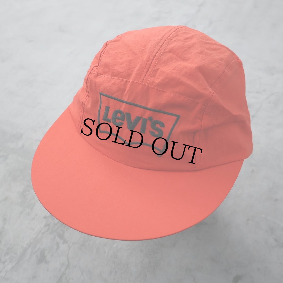 画像1: 80〜90's Levi's ロゴ刺繍 スナップバック ナイロンキャップ ONESIZE (1)