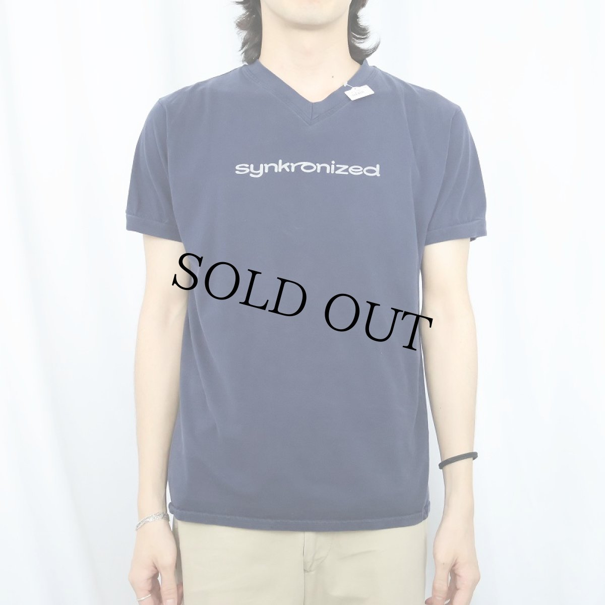 画像3: Jamiroquai "Synkronized" Vネック アーティストアルバムTシャツ NAVY (3)