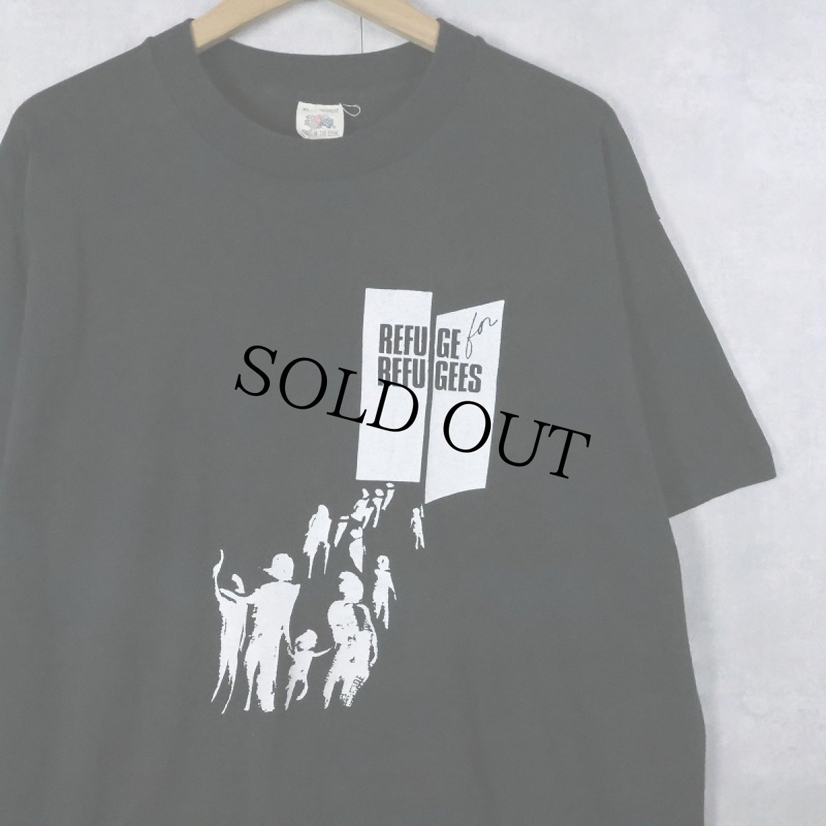 画像1: 90's USA製 "REFUGE FOR REFUGEES" 支援団体プリントTシャツ BLACK L (1)