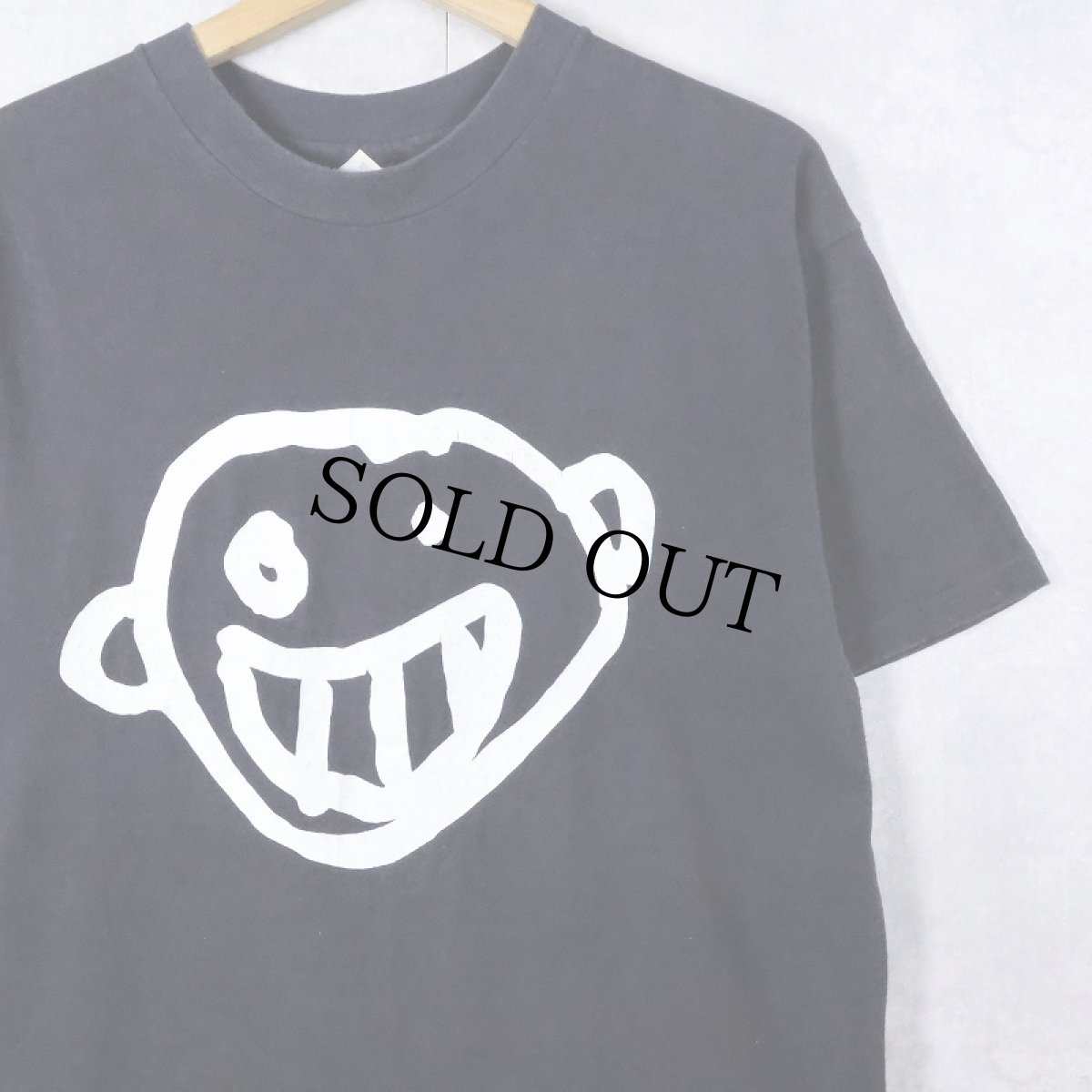 画像1: 90's Newbury Comics USA製 "Toothface" ロゴプリントTシャツ BLACK L (1)