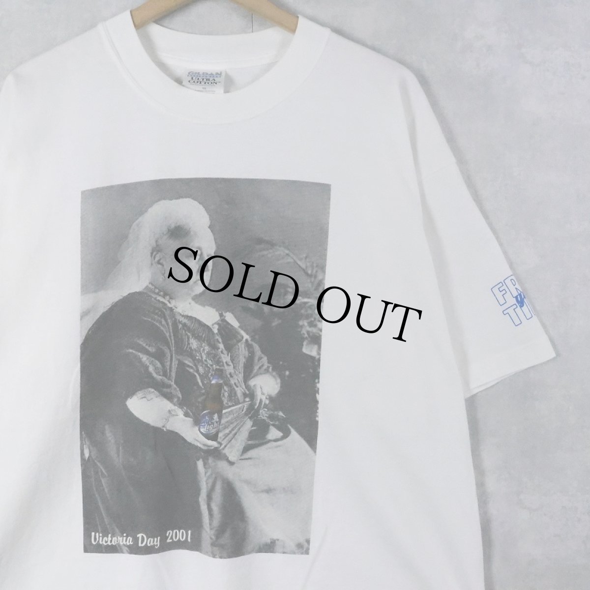 画像1: 2000's Blue Light "Victoria Day 2001" ヴィクトリア女王 ビールプリントTシャツ XL (1)