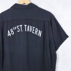 画像1: 60's Artvogue "48th ST. TAVERN" チェーン刺繍 レーヨンボウリングシャツ BLACK M (1)