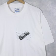 画像1: 90's FRUIT OF THE LOOM IRELAND製 新聞プリントTシャツ XL (1)