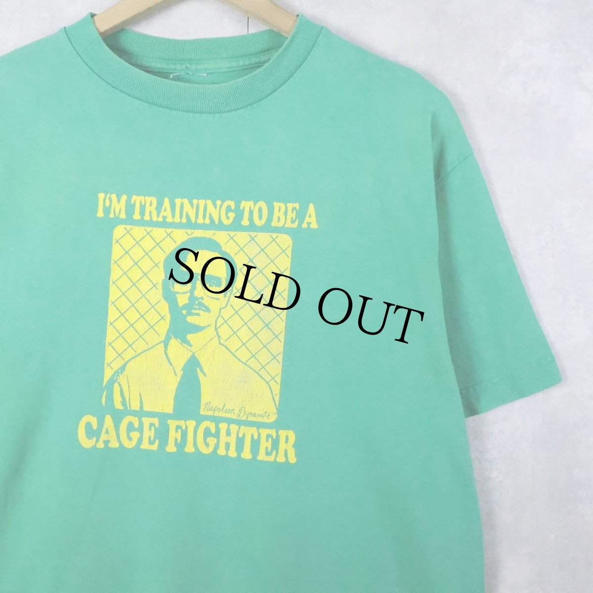 画像1: Napoleon Dynamite "I'M TRAINING TO BE A CAGE FIGHTER" コメディ映画プリントＴシャツ M (1)