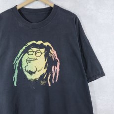 画像1: FAMILY GUY コメディアニメ キャラクターパロディプリントTシャツ BLACK (1)