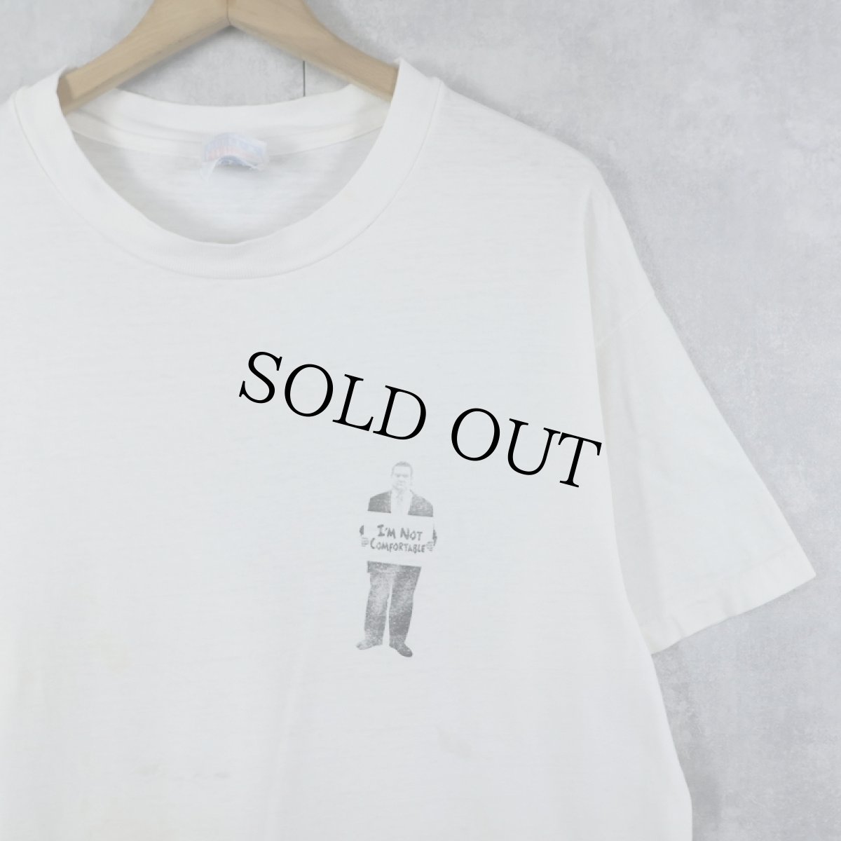 画像1: 90's USA製 "I’M NOT COMFORTABLE" フォトプリントTシャツ L (1)