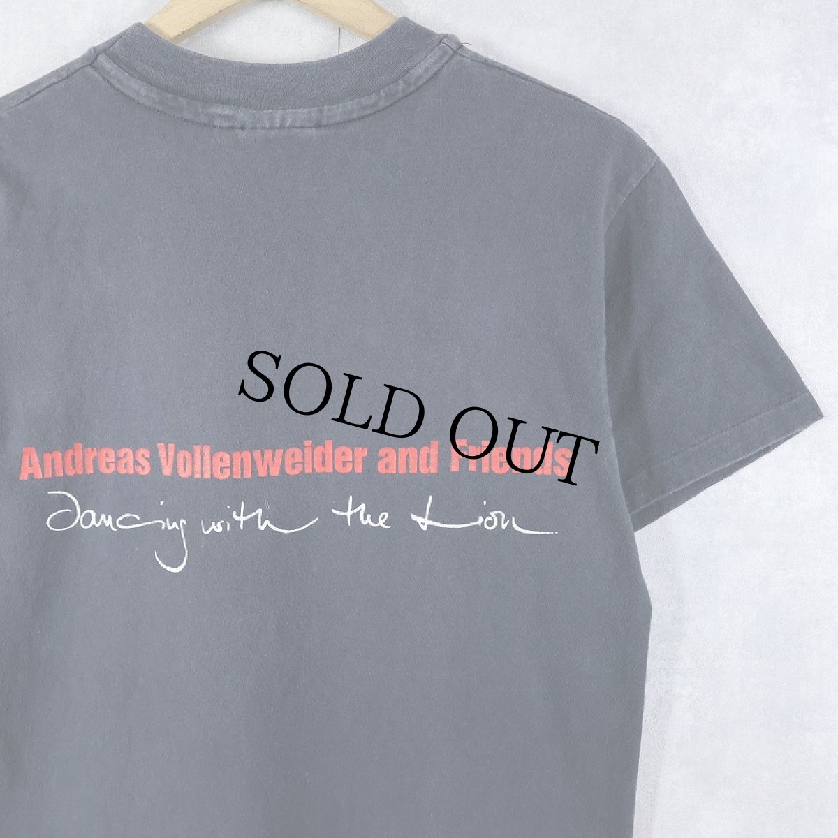 画像2: 80〜90's Andreas Vollenweider USA製 "Dancing with the Lion" ハープ奏者 アルバムプリントTシャツ BLACK M (2)